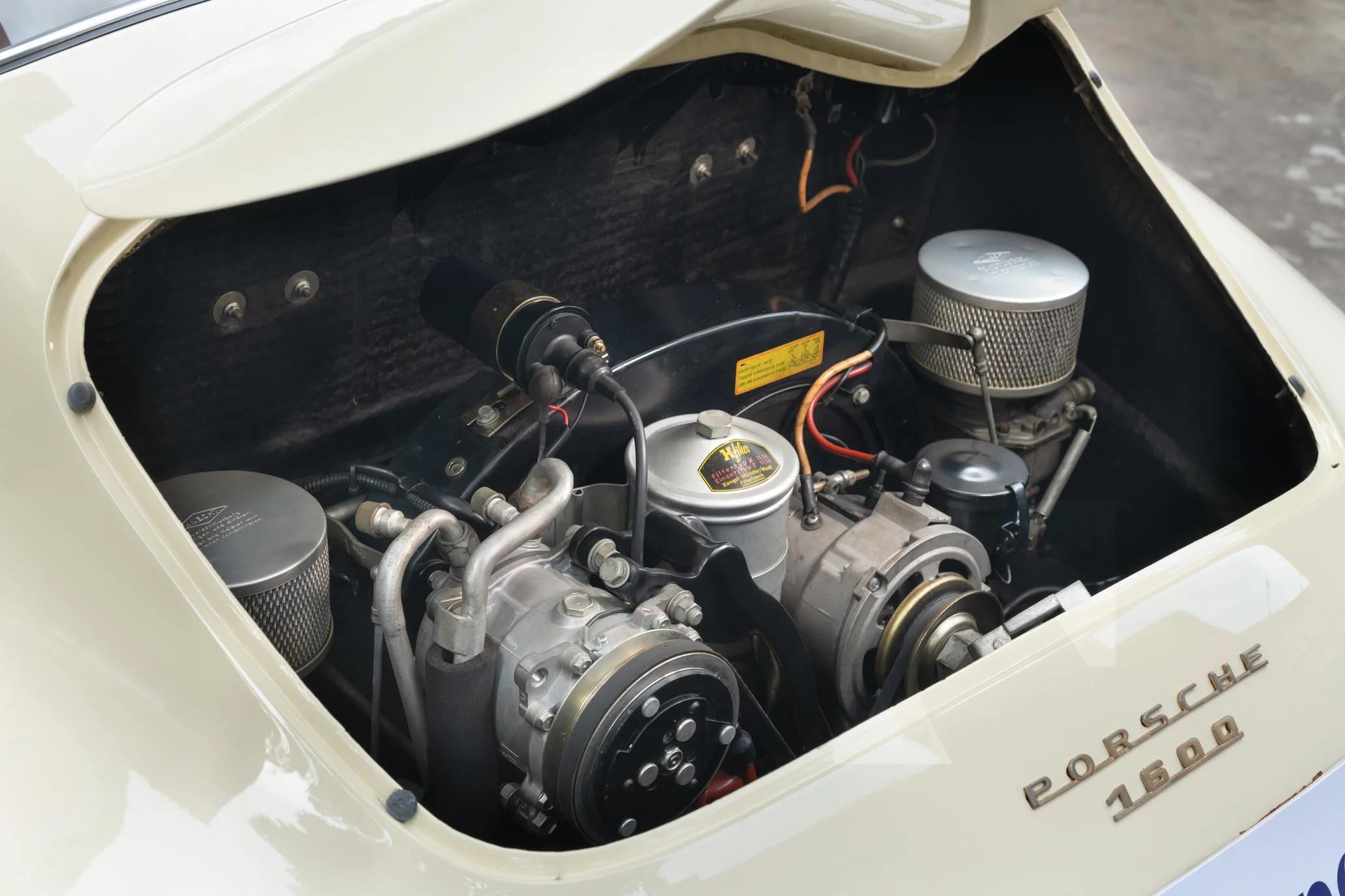 1733222144.4683.porsche 356aversion210.jpg