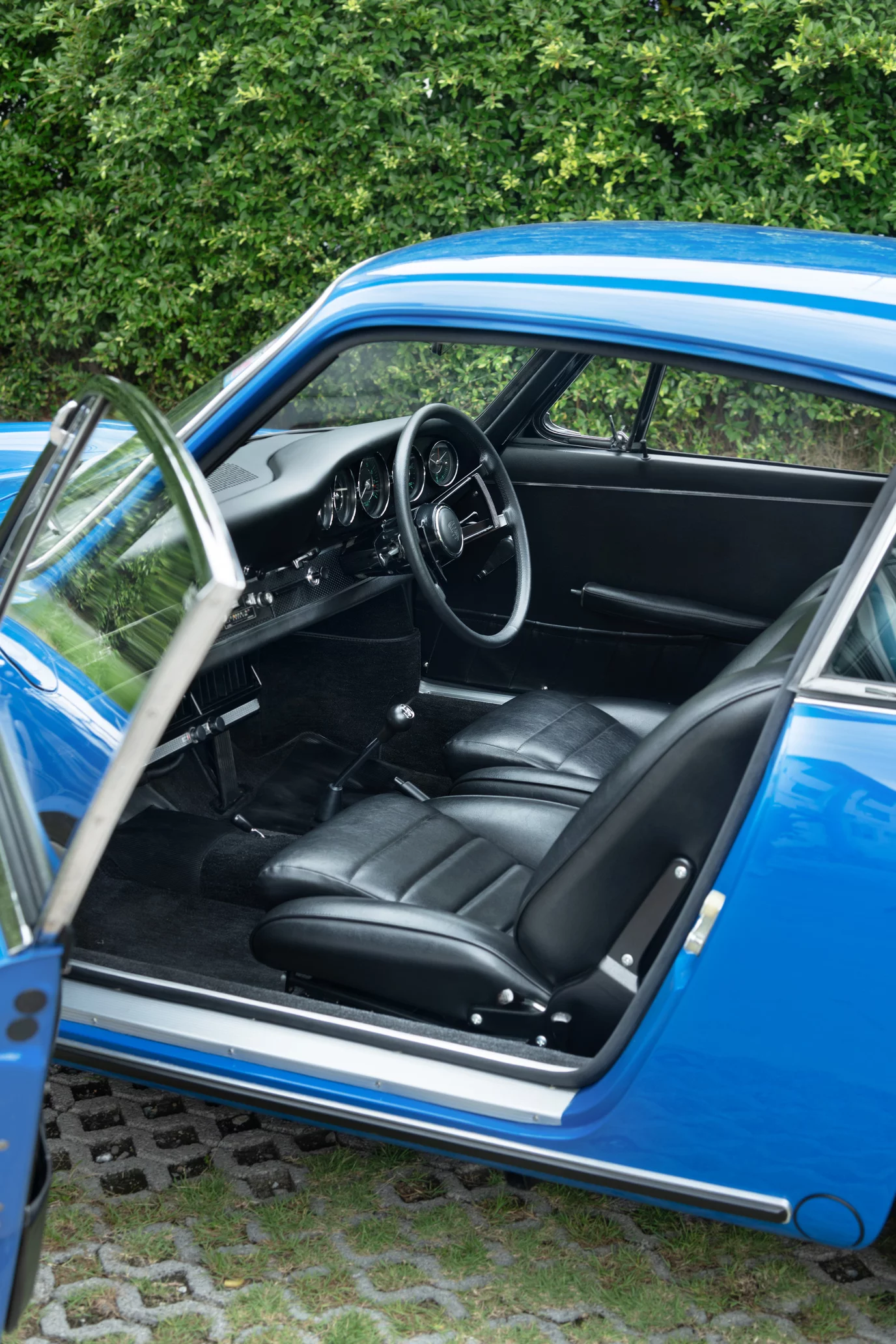 1733450924.6728.porsche 911s golf blue_version2_05.jpg