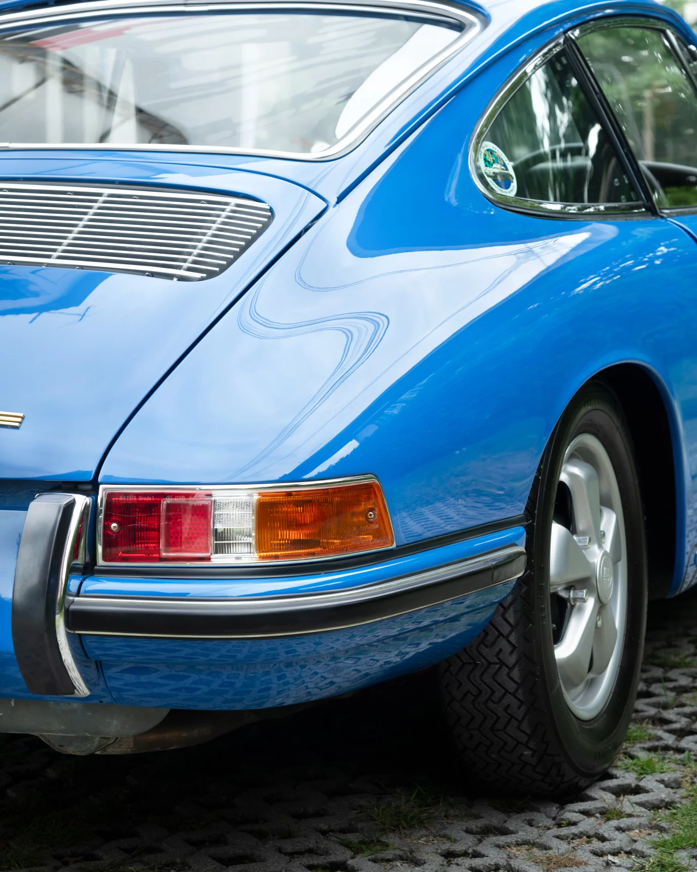 1733450921.446.porsche 911s golf blue_version2_07.jpg